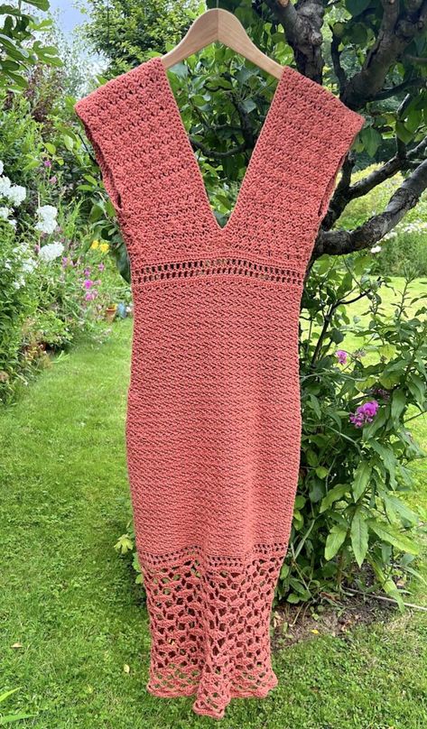 Summer Dress Patterns Free, Crochet Tops Pattern, Crochet Cottage, Vintage Crochet Dresses, Memorial Beads, Crocheted Clothes, Crochet Wear, Crochet Dress Pattern Free, Knit Summer Dress