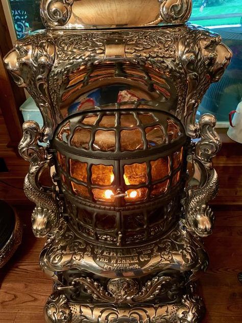 Antique Cast Iron Stove, Parlor Stove, Antique Wood Stove, Tiny Wood Stove, Parlour Stove, Old Radiators, Stoves For Sale, Coal Stove, Wood Burning Stoves