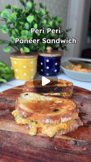 Peri Peri Paneer, Paneer Sandwich Recipe, Peri Peri Masala, Paneer Sandwich, Mumbai Street, Italian Seasonings, Mumbai Street Food, Peri Peri, Cheese Toast