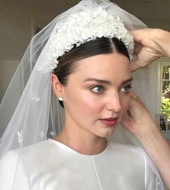 Miranda Kerr Wedding Makeup – Filter Famous Miranda Kerr Wedding, Wedding Hair Head Piece, Bride Headpiece, Bridal Hair Vine, Hair And Makeup Artist, Wedding Headband, Wedding Tiara, Headpiece Wedding, Bridal Headband