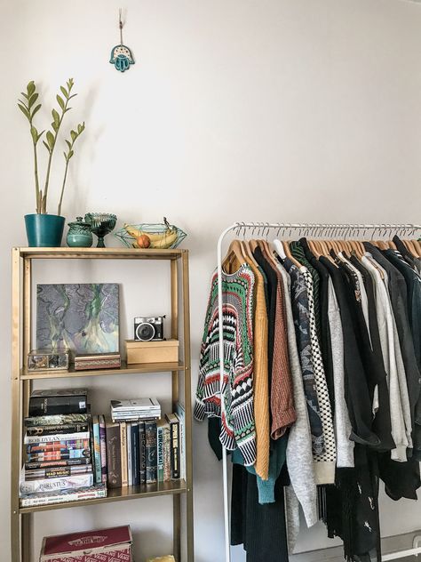 painted hyllis and clothes✨and Alt-J vinyl = BEST. #ikeahyllis #clothes #books #ikea Hyllis Ikea, Ikea Clothes Rack, Ikea Hyllis, Ikea Rack, Apartment Styles, Ikea Inspiration, Studio Apt, Ideas Ikea, Apartment Style