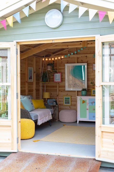 Summer House And Shed, Summerhouse Interiors Ideas She Sheds, Small Garden Summer House, Summer House Garden Backyard Ideas, Summer House Office Ideas, Summer House Art Studio, Painted Summer House, Summer House Playroom, Summer House Interiors Ideas