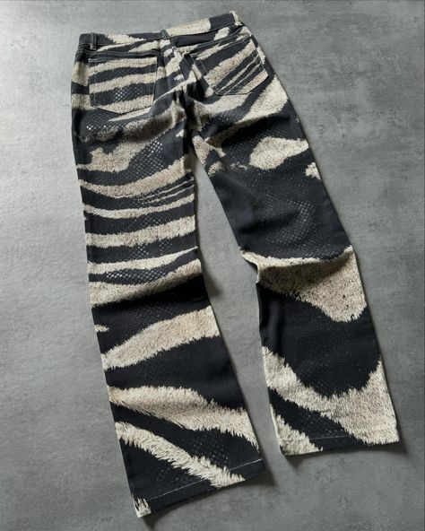 SS2000 Roberto Cavalli Zebra Relaxed Pants 🥋 Available now on www.dolcevitahub.com | Link in bio Zebra Print Pants Outfit, Zebra Print Aesthetic, Zebra Print Clothes, Celestial Style, Relaxed Pants, Print Aesthetic, Relax Pants, Archive Fashion, Pants Details