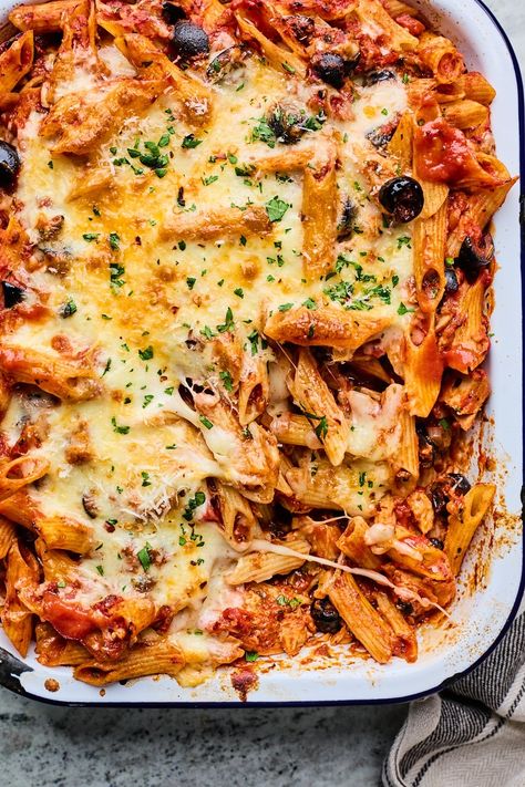 Spicy Tuna Pasta Bake | Olive & Mango Spicy Tuna Pasta, Tuna Bake, Baked Olives, Tuna Pasta Bake, Pasta Puttanesca, Tuna Pasta, Spicy Tuna, Midweek Meals, Penne Pasta