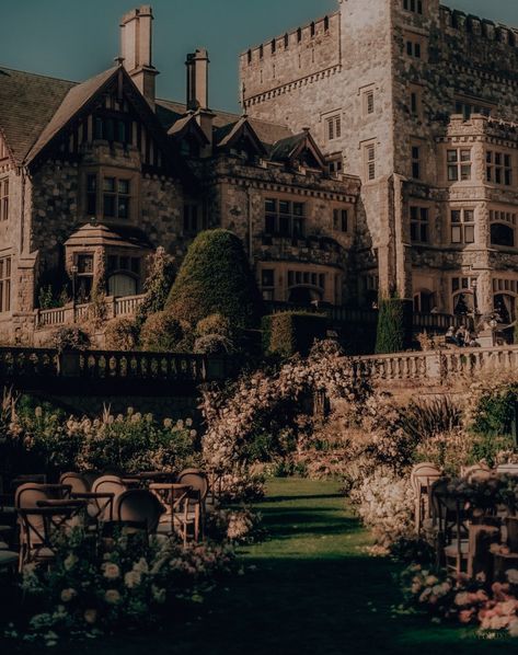 Palace Of Elfhame Cruel Prince, Violet Made Of Thorns Aesthetic, Elfhame Palace Aesthetic, Tfota Aesthetic, Palace Of Elfhame, Fantasy Aestethic, Victorian London Aesthetic, Prince Core, Twin Crowns