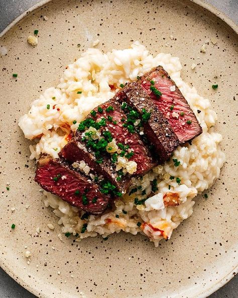 the last time we went to a steakhouse the steak was over cooked and over seared i didnt even know you could oversear a steak! do you guys prefer eating out or dinner at home for special occasions? this is homemade reverse seared grass fed steak on lobster risotto - still cheaper and yummier than that steakhouse by a mile Reverse Sear Steak, Steak Dinner Sides, Best Risotto, Lobster Risotto, Grass Fed Steak, Steak And Lobster, Surf And Turf, Seared Steak, Summer Grilling Recipes