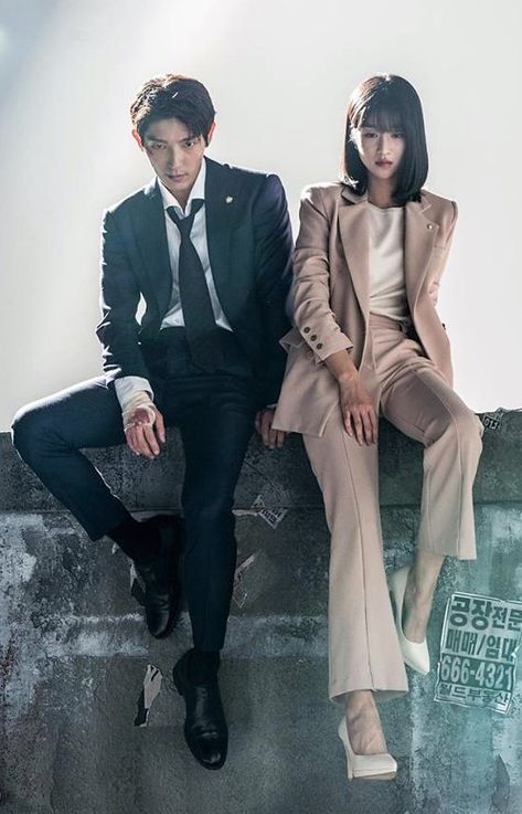 Lawless Lawyer, Women Lawyer, Lawyer Fashion, Serious Skin Care, Lee Joongi, Lee Hyun, Lee Joon Gi, Joon Gi, Korean Star