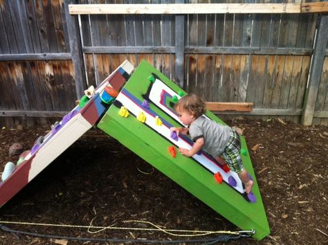 Toddler Climbing Wall... An accident waiting to happen or SO MUCH fun?!? ;) Bouldering Wall, Toddler Climbing, Toddler Outdoor, Kids Outdoor Play, Rock Climbing Wall, Outdoor Classroom, Play Structure, Backyard Playground, Backyard Play