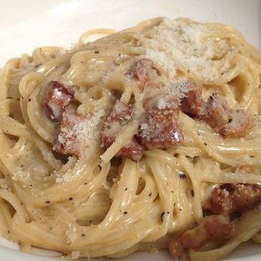 Pasta Carbonara, Carbonara Pasta, Think Food, Food Goals, Food Is Fuel, Food Obsession, Cafe Food, Pretty Food, Food Cravings