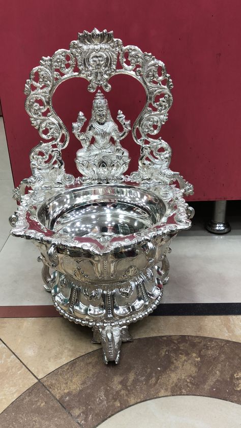 Silver Kamakshi Deepam Design, Kamakshi Deepam, Silver Jwellary, Silver Diya, Silver Lamps, Silver Utensils, Pooja Door Design, Silver Jewellry, Silver Payal