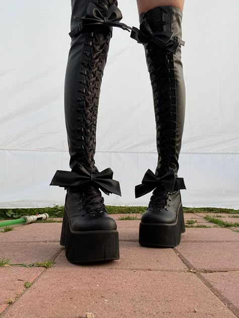 Elissabat Aesthetic, Big Goth Boots, Gothic Knee-high Platform Boots With Round Toe, Velvet Thigh High Boots, Gothic Knee-high Platform Boots For Club, Gothic Platform Knee-high Boots, Punk Knee-high Platform Boots, Gothic Knee-high High Heel Boots, Creepy Cute Fashion