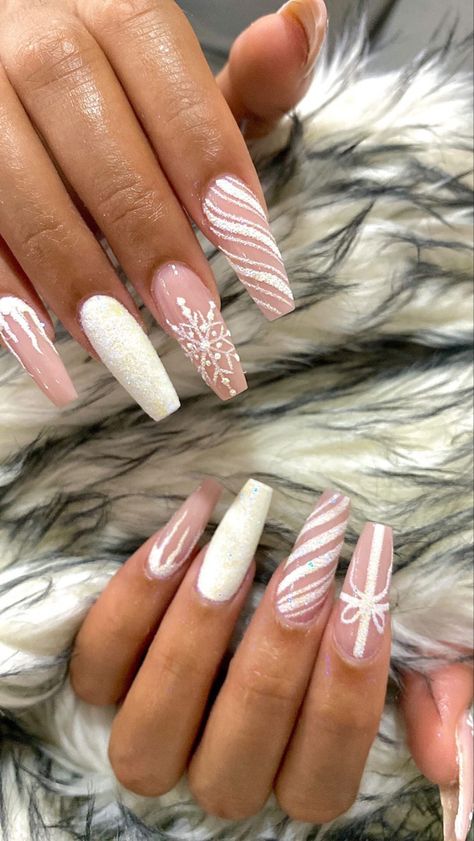 Holidays Nails, Winter Nails Acrylic, Christmas Gel Nails, Art Student, Christmas Nails Acrylic, Nail Nail, Design Nail, Xmas Nails, Christmas Nail