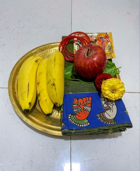 Offering tambulam to married woman is a sign of respecting feminity. It consists of fruits, flowers, haldi, kumkum, beetel leaves, bangles e.t.c. Haldi Kumkum, Hindu Culture, Married Woman, A Sign, Indian Art, Art Inspo, Serving Bowls, Bangles, India