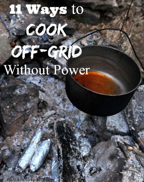 11 ways to cook off-grid without power. Learn which is best for you before the winter storms hit so you won't be caught without a way to cook for your family. If you don't know how to cook without power you need to read this immediately. Emergency Prepardness, Permaculture Design, Emergency Preparation, Cook Off, Homestead Survival, Emergency Prepping, Survival Food, Food Supply, Camp Cooking