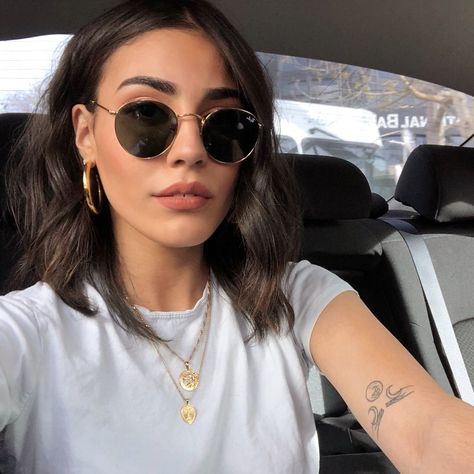 Orion Carloto Tattoo, Orion Carloto Hair, Short Hair With Glasses, Short Hair Glasses, Orion Carloto, نظارات شمسية, 2020 Fashion Trends, Cat Eyes, Girls With Glasses