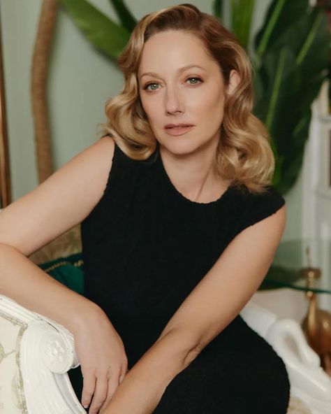 Judy Greer for Bustle photographed by Raul Romo (2022) Being The Main Character, Judy Greer, Tyler Moore, Superman Movies, 13 Going On 30, Michael Shannon, Kathryn Hahn, Jake Gyllenhaal, 24 Years Old