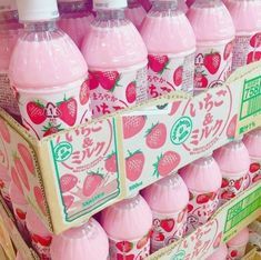 Tout Rose, Cute Snacks, Pink Foods, Japanese Snacks, Pink Drinks, Pastel Pink Aesthetic, Pink Lady, Strawberry Milk, Pink Themes