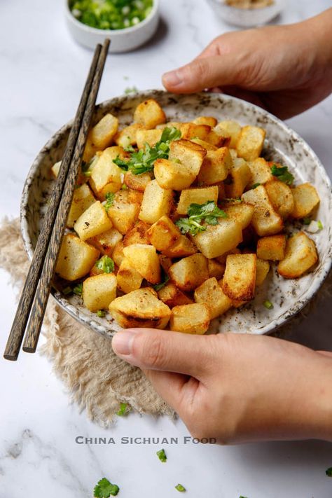 Chinese Style Salt and Pepper Sautéed Potatoes |chinasichuanfood.com Salt And Pepper Potatoes, Salted Vegetables Recipes, Chinese Butter Potatoes, Chinese Buffet Potatoes, Chinese Potato Recipes, Chinese Potatoes, Chinese Potatoes Recipe, Saute Potatoes, Sautéed Potatoes