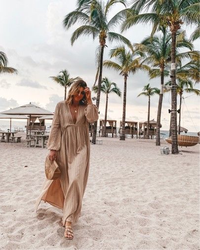 Beach Holiday Outfits, Beach Vacation Style, Resort Casual, Vacation Dresses Beach, Beach Vacation Outfits, Honeymoon Outfits, Resort Outfit, Maxi Dresses Casual, Beach Dresses