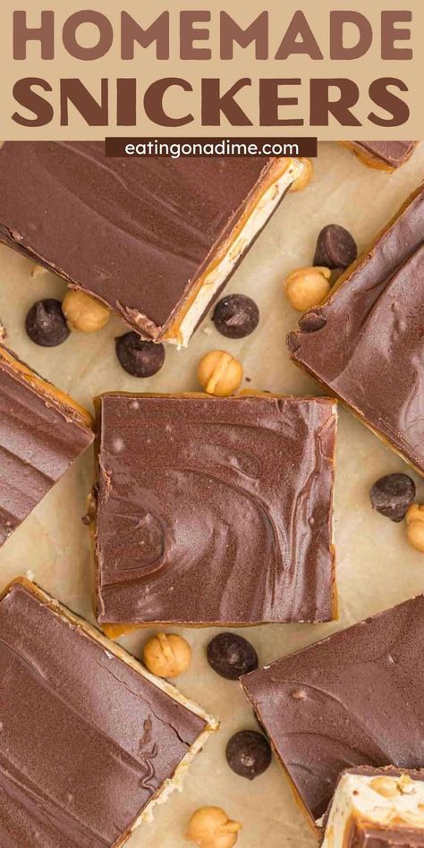 Make a whole pan of easy Homemade Snickers to share with friends and family. Layers of chocolate, nougat, and caramel make this a treat nobody can resist! This Homemade Snickers Bars come together in less than 30 minutes for a delicious treat for the holidays or for any occasion. Make your favorite candy bar from scratch with simple steps. #eatingonadime #homemadesnickers #easydesserts Snicker Bars Recipe, Snickers Fudge, Homemade Snickers Bars, Snickers Bars Recipe, Snickers Recipe, Caramel Recipe Easy, Pecan Pie Bars Easy, Easy Healthy Chicken, Quick Bread Recipes Easy