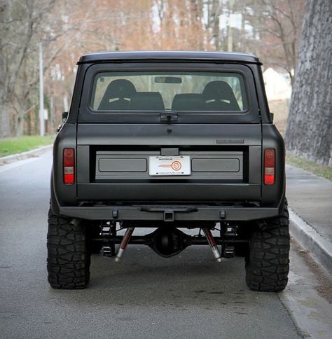 International Scout 2, Lifted Ford Truck, Ih Scout, International Scout Ii, American Pickup Trucks, Scout Ii, International Harvester Truck, International Harvester Scout, International Scout