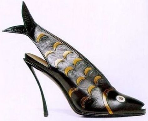 Andre Perugia Fish Shoe Weird Shoes, Funny Shoes, Creative Shoes, Charles Jourdan, Ugly Shoes, Funky Shoes, Paris Mode, Modern Shoes, Unique Shoes