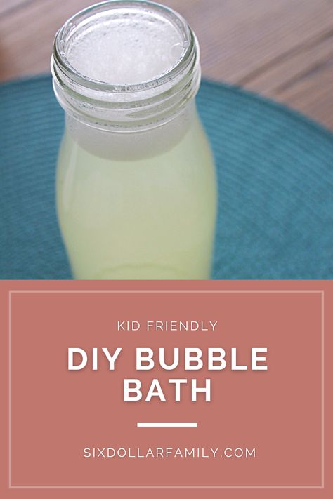 Let your kids play in the tub or give yourself a relaxing soak without worrying about toxins or expensive commercial bubble baths! This DIY bubble bath is super simple and cheap to make! Homemade Bubble Bath, Diy Bubble Bath, Kids Bubble Bath, How To Make Bubbles, Bath Diy, Homemade Bubbles, Essential Oils Uses, Skincare Recipes, Bubble Baths