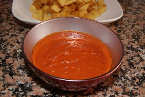 Salsa brava casera Salsa Brava, Cooking Show, Chana Masala, Chili, Condiments, Sauce, Fruit, Ethnic Recipes