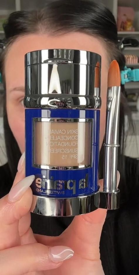 La Prairie Skin Caviar Concealer Foundation SPF15 Crème Peche La Prairie Skincare, Skin Care Extractors, Luxurious Skincare, La Prairie, The Beauty Department, Beauty Gadgets, Makeup Geek, Pale Skin, Foundation Concealer