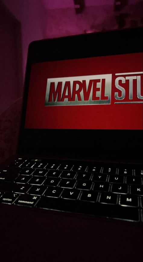 Marvel Movie Night Aesthetic, Watching Marvel Aesthetic Laptop, Marvel Movies Aesthetic, Spider Man Movie Night, Marvel Movie Date Night, Movie Nerd Aesthetic, Watching Marvel Aesthetic, Film Night Aesthetic, Movies Night Aesthetic