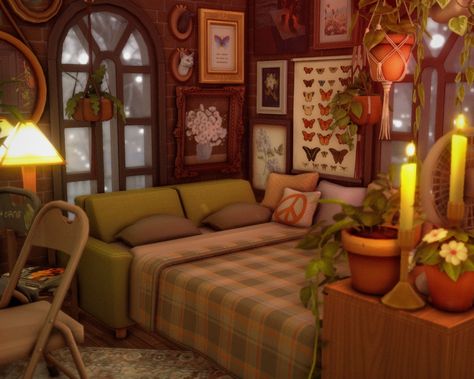 Tumblr Wizards Of Waverly Place House, Sims Four Living Room, Sims 4 Cluttered Room, Sims Study Room, Sims Dark Academia House, Sims 4 Beaded Curtain, Bloxburg Colorful House, Cottage Living Room Sims 4, Sims 4 Futon Cc