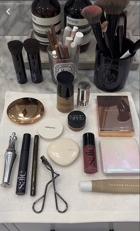 Make Up Aesthetic Products, Makeup Collection Aesthetic, Aesthetic Sephora, Make Up Aesthetic, Up Aesthetic, Aesthetic Products, Collection Aesthetic, Makeup Bag Essentials, Makeup Aesthetic