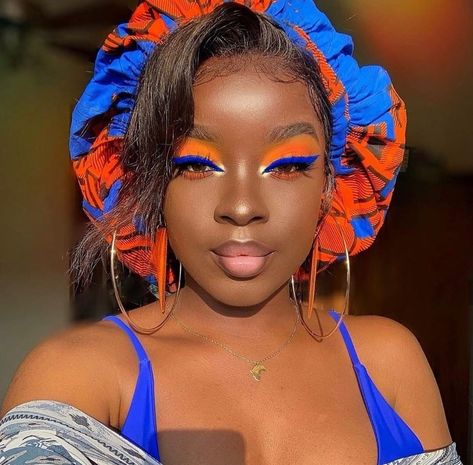 Blue liner and orange eyeshadow #makeup Maquillage Yeux Cut Crease, Blue Eyeshadow Looks, Blue Makeup Looks, Orange Eyeshadow, Yellow Eyeshadow, Orange Makeup, Makeup For Black Skin, Black Makeup, Makeup Eye Looks