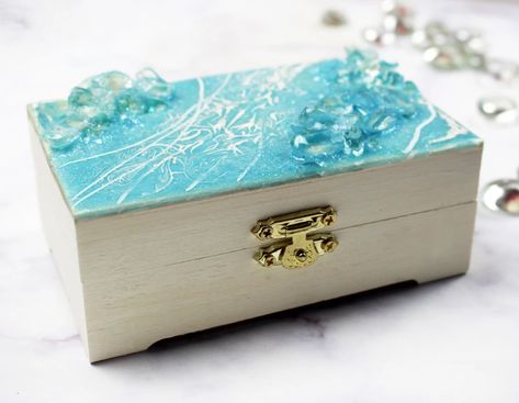 Resin Jewelry Box Ideas, Resin Box Ideas, Gift Topper Ideas, Make Your Own Resin, Resin Idea, Resin Tips, Resin Box, Resin Work, Paper Craft Ideas