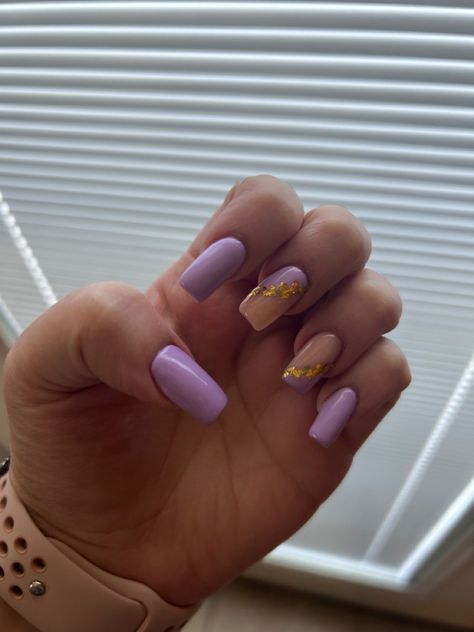 Repunzal Tangled Inspired Nails, Lavender And Orange Nails, Rapunzel Nail Designs, Tangled Theme Nails, Light Purple And Gold Nails, Tangled Nails Acrylic, Tangled Nails Disney, Tangled Themed Nails, Tangled Rapunzel Nails