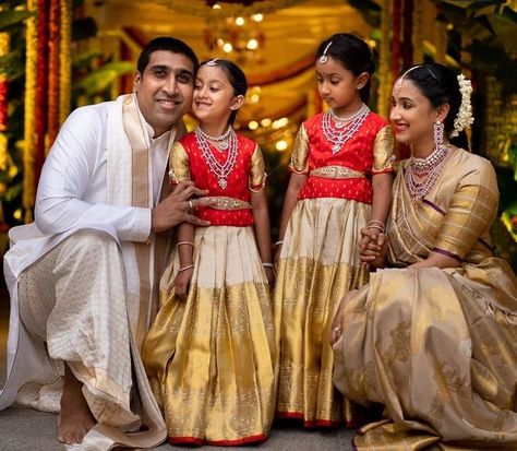 Family Twinning Outfits Indian Traditional, Lace Dress For Naming Ceremony, Family Dress Combination Indian, Family Twinning Outfits Indian, Fashion Drapes, Saree Outfits, Brocade Blouse Designs, South Wedding, Indian Mehndi Designs