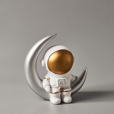 Astronaut Sculpture, Desk Home, Science Decor, Outer Space Decorations, Gift Cartoon, Toy Sculpture, Toddler Girl Room, Astronomy Gift, Modern Birthday