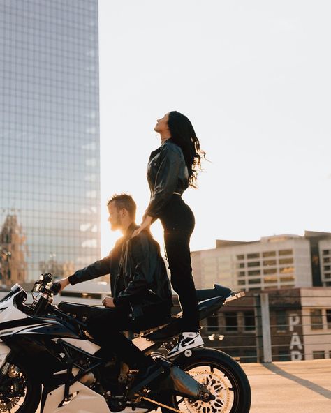 Motorcycle Couple Photography, Motorcycle Wedding Pictures, Motorcycle Photoshoot, Motorcycle Photo Shoot, Bike Wedding, Motorcycle Wedding, Biker Couple, Motorcycle Couple, Blossom Wedding