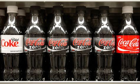 Zero Calorie Drinks, Sugar Free Drinks, Coca Cola Zero, Better Diet, Diet Soda, Diet Drinks, Sugary Drinks, Coca Cola Bottle, Diet Coke