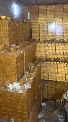 Gold Bricks, Money Images Cash Indian, Gold Video, Gold Bullion Bars, Video Call With Boyfriend Screen Photo, Gold Investments, Money Images, E Marketing, Money Stacks