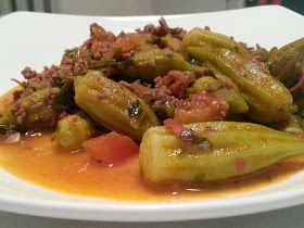 Turkish Recipe, Recipe With Ground Beef, Okra Recipe, Okra Recipes, Crushed Garlic, Turkish Recipes, Okra, Tasty Recipes, Ground Beef Recipes