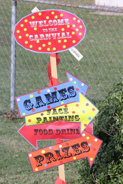 Carnival Decorations...an idea for back to school "field day" Ideas For School Decoration, Carnival Birthday Party Ideas, Carnival Signs, Fall Carnival, Carnival Birthday Party, Carnival Decorations, School Decoration, Spring Carnival, Kids Carnival