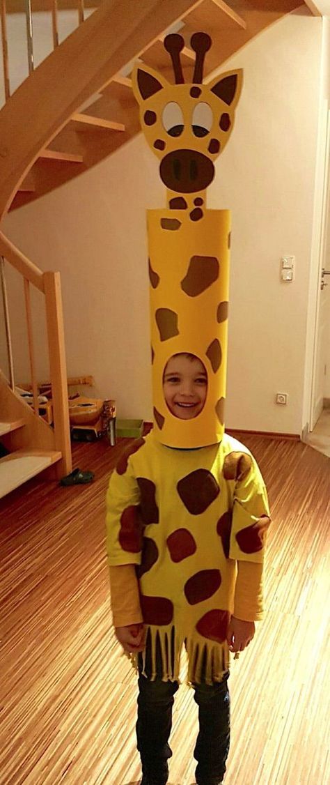 30 Easy DIY Halloween Costumes For Kids (Boys and Girls!) | Homemade Giraffe Costume-- super funny! Halloween Costumes For Kids Boys, Costumes For Kids Boys, Diy Fantasia, Easy Diy Halloween Costumes, Giraffe Costume, Easy Diy Costumes, Diy Halloween Costumes For Kids, Children Party, Kids Costumes Boys