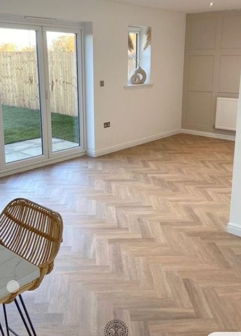 Herringbone Floor Living Room, Herringbone Floor Kitchen, Herringbone Lvt, Open Plan Kitchen Dining Living, Herringbone Wood Floor, Open Plan Kitchen Dining, Open Plan Kitchen Living Room, Herringbone Floor, Kitchen Dining Living