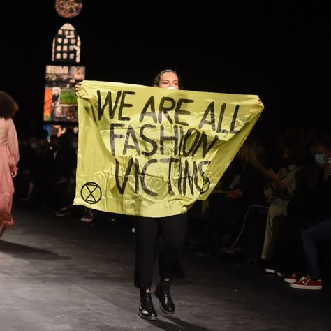 Fast Fashion Protest, Fashion Protest, Protest Fashion, Textiles Alevel, Feminist Slogan, Extinction Rebellion, T Shirt Logo Design, Shirt Logo Design, Maria Grazia Chiuri