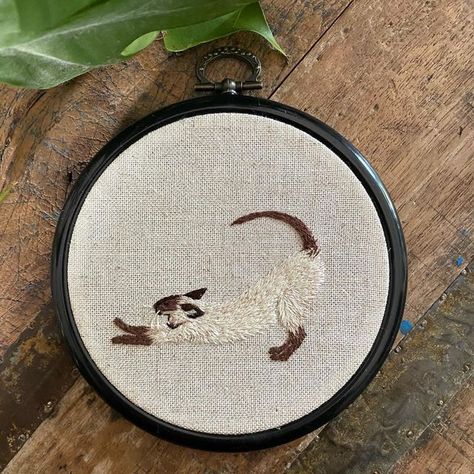 Siamese Cat Embroidery, Calico Cat Embroidery, Tiny Bunny, Cat Cross Stitch, Calico Cat, Siamese Cats, Embroidery Craft, Tabby Cat, Embroidery Stitches