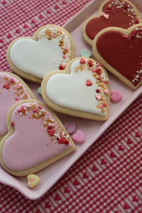 One Dozen Heart Cookies-Valentine's Day Treats-Valentine Care Package-Heart Cookies-Pink and Red-Sweets-Royal Icing-Sugar Cookies-Dessert Easy Heart Cookies Decorated, Red And White Cookies Decorating Ideas, Heart Shaped Iced Cookies, Valentines Heart Sugar Cookies, Valentines Sugar Cookies Decorated Simple, Iced Heart Cookies, Valentine Heart Cookies Royal Icing, Valentines Heart Cookies Decorated, Simple Valentine Cookies Royal Icing