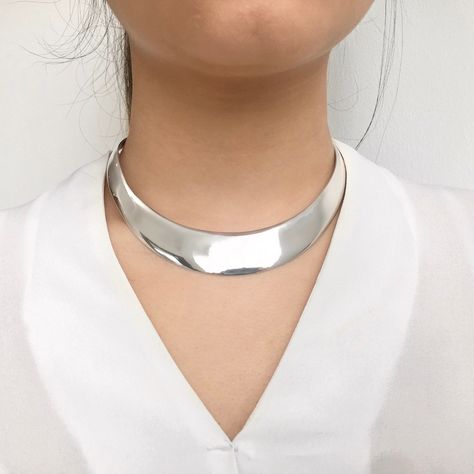 Thick Torque Collar Sterling Silver Necklace With its minimalist, Scandinavian classic design, our sterling silver torque necklace is simple and chic. So easy to put on and take off, it couldn't be easier to look sensational with this solid silver choker necklace! Available in 3 depths (band thickness measured at the widest point at the front). Specification: Front Thickness: 12mm / 16mm / 20...#Timeless #Exploring #Choker #A #Necklaces #Art #of #the #Fashion #of #Exploring #Allure #Statement Metal Collar Necklace, Silver Collar Necklace, Silver Chunky Necklace, Collar Necklace Outfit, Jellyfish Project, Torque Necklaces, Big Silver Necklace, Thick Silver Necklace, Mlp Redesigns