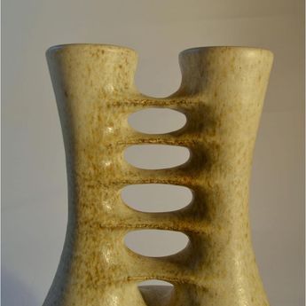 Unique studio pottery vase with double neck sculpted by M Fisher, Germany. Ceramic Vase With Hole In Middle, Ancient Ceramics Pottery, Ikabena Vase, Raw Clay Pottery, Fall Ceramics Pottery, Altered Ceramic Forms, Abstract Ceramic Vase, Clay Knick Knacks, Ceramic Bowl With Handles