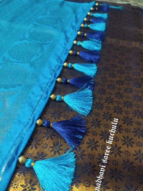 Saree Kongu Kuchulu, Saree Pallu Hangings, Sadi Resa Design, Gonde For Saree, Saree Kongulu Designs, Kongu Mudulu Designs, Sari Latkan, Diy Purse Making, Saree Kuchulu